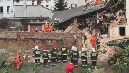 В Польше в Свебодзице 8 апреля обрушился каменный дом, погибли два ребенка и взрослый