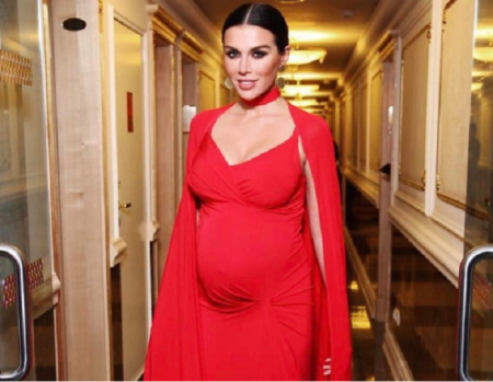 Беременная Анна Седокова опубликовала фото в нижнем белье