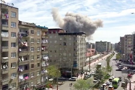 Взрыв в Турции произошел 11 апреля в Диярбакыре, есть пострадавшие. ФОТО, ВИДЕО