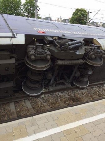 В Вене на вокзале Wien Meidling 15 апреля столкнулись два поезда, есть пострадавшие