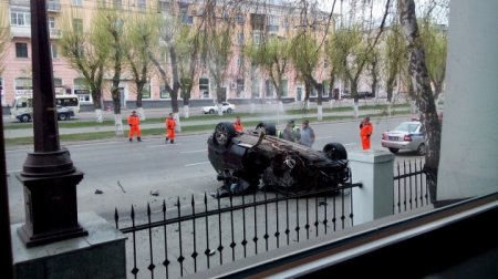 В Барнауле 29 апреля пьяный водитель BMW насмерть сбил девушку. ВИДЕО