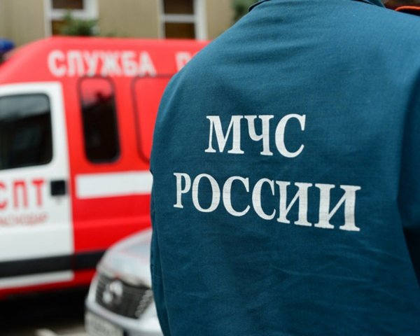 Во Владивостоке из пылающего здания спасли 56 людей