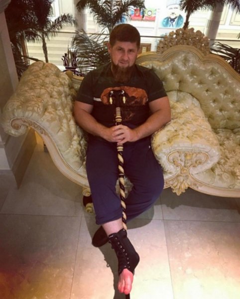 Глава Чечни Рамзан Кадыров получил травму на матче с СОБРом