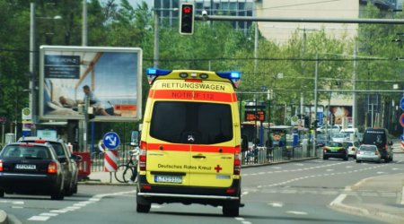 В Германии на автобане A8 под Мюнхеном 4 мая произошло массовое ДТП с автобусами и автомобилями