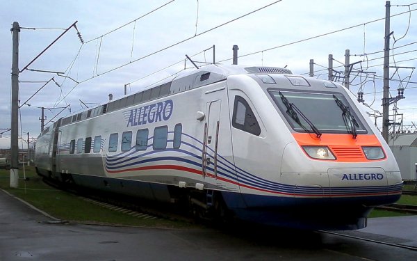 Петербург: на станции «Белоостров» поезд «Аллегро» сбил пенсионера