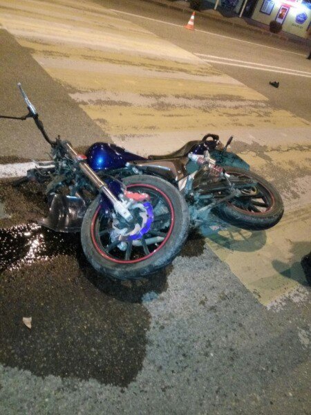 В Краснодаре в ДТП погиб мотоциклист и его пассажирка‍