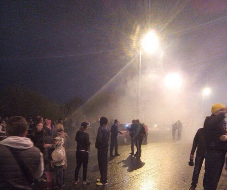 В Челябинске 9 мая салют взорвался в толпе людей во время празднования Дня Победы. ВИДЕО