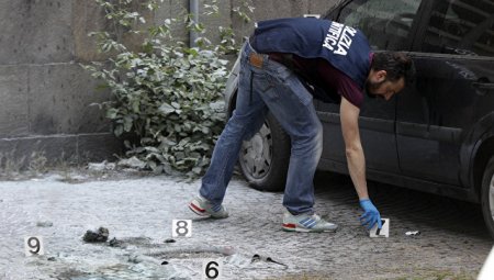 В центре Рима 12 мая сработало взрывное устройство у почтового отделения на улице Авентино