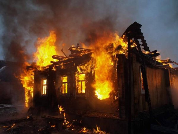 В Ленобласти заживо сгорела пенсионерка