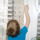 В Екатеринбурге двухлетний ребенок выпал с 10 этажа