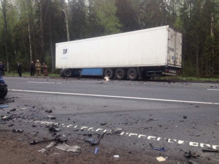 В ДТП в Нижегородской области на трассе М10 Москва-Санкт-Петербург 25 мая погибли 6 украинцев. ФОТО, ВИДЕО
