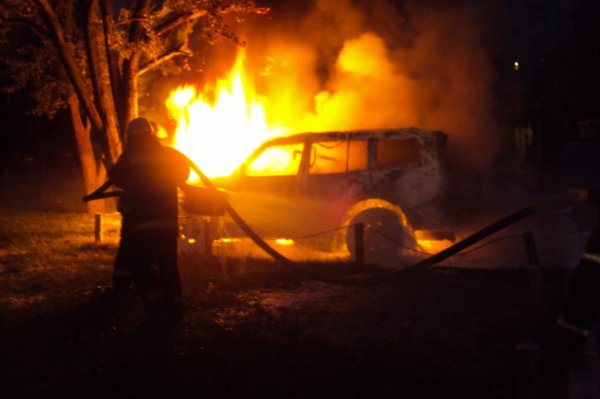 В Москве вследствие пожара были уничтожены 6 автомобилей
