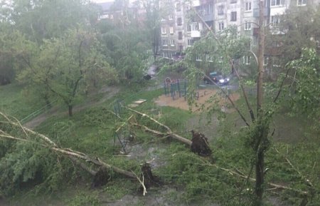 Ураган в Свердловской области 3 июня: без света остались 30 тысяч человек, есть жертвы. ФОТО, ВИДЕО
