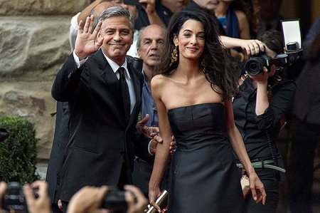 Джордж Клуни стал отцом: Амаль Клуни родила известному актеру близнецов