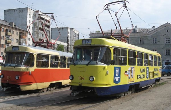 В Екатеринбурге пассажир выкинул кондуктора из трамвая
