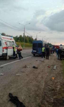 Четверо погибли при столкновении трех автобусов на трассе М-2 «Крым» под Тулой. ФОТО, ВИДЕО