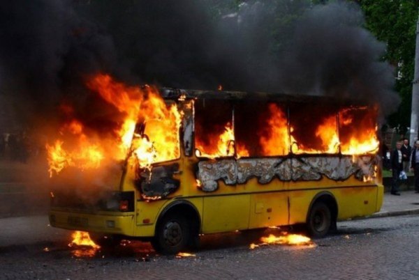 В Московской области сгорел пассажирский автобус