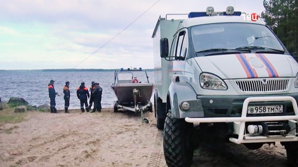 МЧС на поиски пропавших на Ладоге подростков‍ направило водолазов