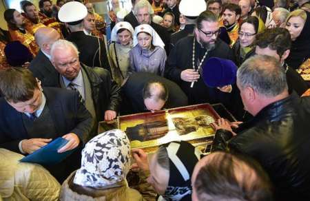 Мощи Николая Чудотворца в Москве: паломники проводят по девять часов в очереди