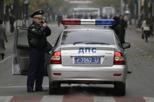 В Москве из-за полицейского чуть не произошло ДТП