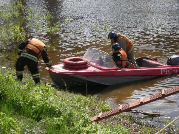 В Татарстане утонул запутавшийся в своих же сетях 35-летний рыбак