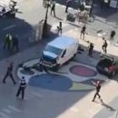 Теракт в Барселоне 17 августа: фургон въехал в толпу прохожих, есть жертвы. ФОТО, ВИДЕО