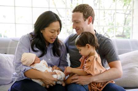 Основатель Facebook Марк Цукерберг сообщил о рождении второй дочери