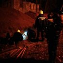 В Иркутске трое рабочих провалились под землю, один выжил