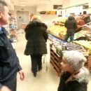 В Москве подросток вызвал полицию после избиения охранником супермаркета