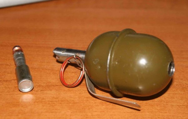 В Донецкой области мужчина взорвал гранату возле кафе