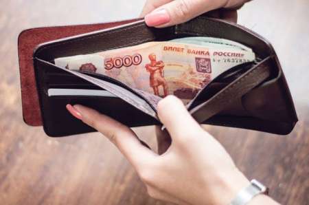 Власти Москвы обещают увеличить размер пенсий и социальных выплат с 2018 года