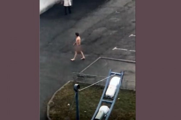 Полностью голый мужчина разгуливал по улицам Абакана