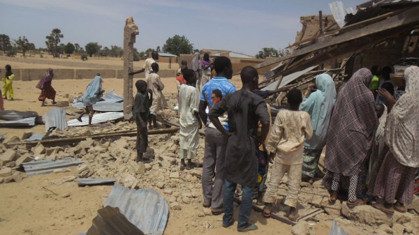 При взрыве в мечети в Нигерии погибло 30 человек