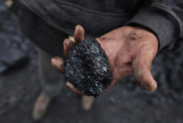 В Кузбассе шахта «Есаульская» возобновила добычу угля после аварии