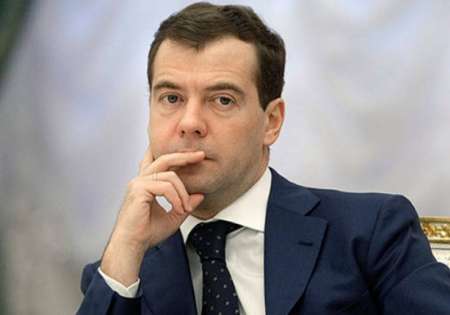 Дмитрий Медведев перестал носить обручальное кольцо
