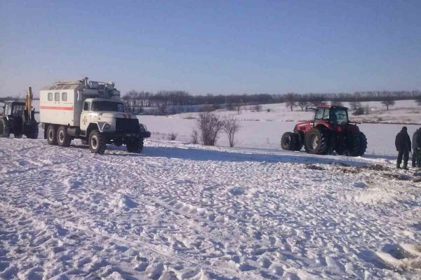В Иркутской области из-за бездействия властей под лёд ушли два трактора