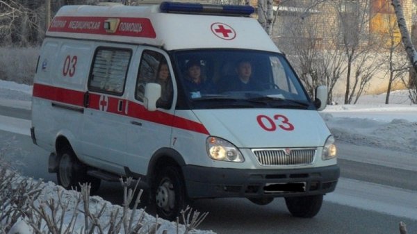 В Брянске уволили водителя скорой помощи, который помогал пациентам согреться