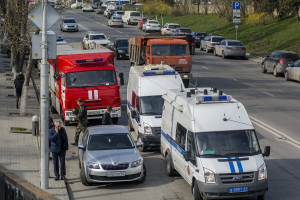 В Ростове взорвалась припаркованная машина с водителем внутри