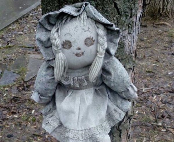 В Ростове по ночам нервы горожан испытывает зомби-кукла