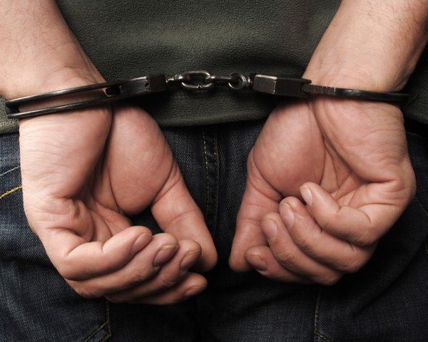 В Воронежской области по факту мошенничества были задержаны два чиновника
