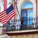 Россия закрывает генконсульство США в Санкт-Петербурге и высылает 60 американских дипломатов