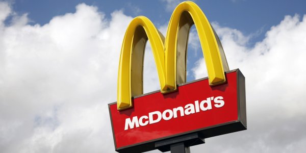 В США в McDonald’s приняли на работу сотрудника с гепатитом А