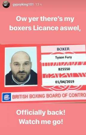 Британскому боксеру Тайсону Фьюри вернули боксерскую лицензию