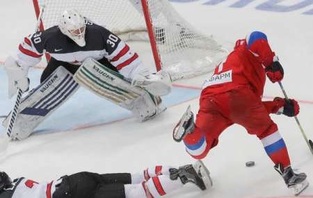 Сборная России проиграла канадцам в четвертьфинале и вылетела с ЧМ-2018 в Дании. ВИДЕО