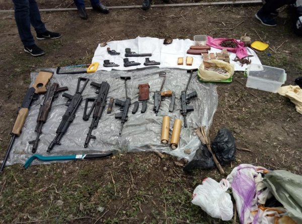 ФСБ в Самаре обнаружила тайник с оружием
