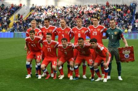Сборная России по футболу опустилась на 70-е место в рейтинге ФИФА