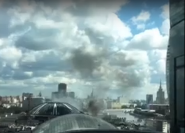 В Москве пожарные ликвидировали пожар в ТЦ «Афимолл Сити»