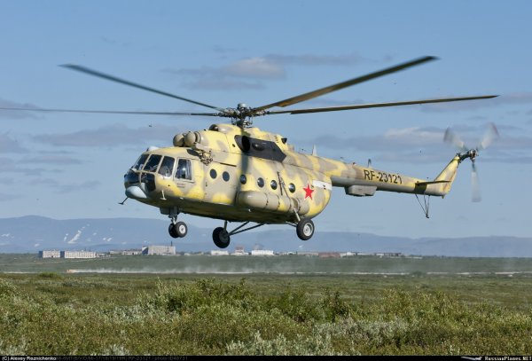 В Магадане жёстко приземлился вертолёт пограничных войск Ми-8