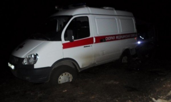 Во Владивостоке роженица впала в кому и потеряла ребёнка из-за отсутствия дороги около дома